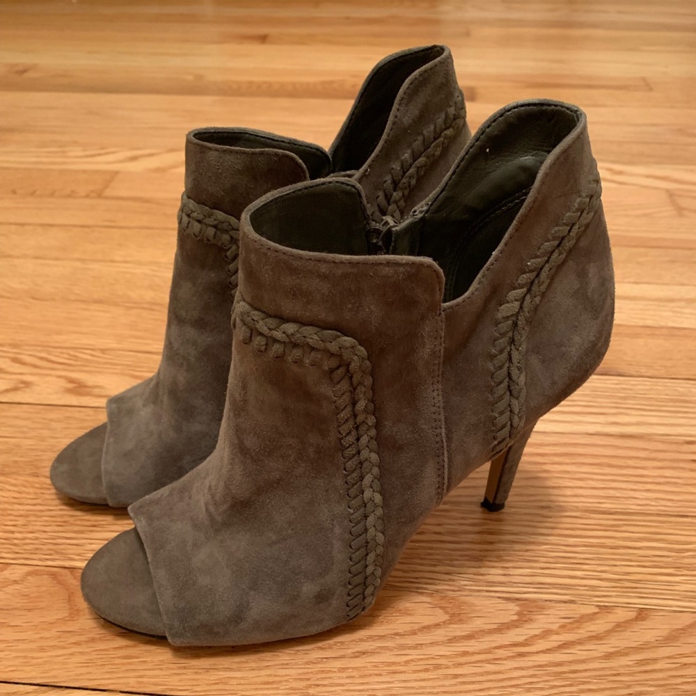 Vince Camuto heels